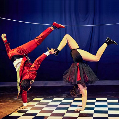 Kleines Fest - Cia Intrépidos - A Lucky Strike Kleines Fest - Cia Intrépidos - A Lucky Strike