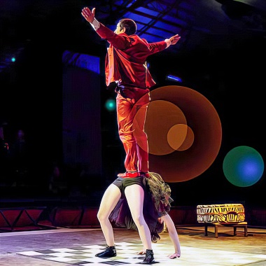 Kleines Fest - Cia Intrépidos - A Lucky Strike Kleines Fest - Cia Intrépidos - A Lucky Strike