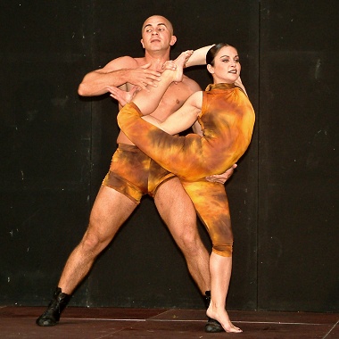 Kleines Fest - Duo Iouvilov - Akrobatik & Ästhetik