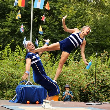 Kleines Fest - Duo Un Pie - Sailors Circus Kleines Fest - Duo Un Pie - Sailors Circus