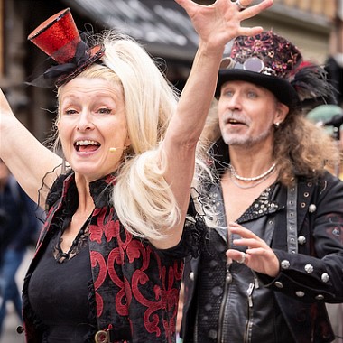 Kleines Fest - Magic Thor & Miss Monette - Magic Circus Kleines Fest - Magic Thor & Miss Monette - Magic Circus