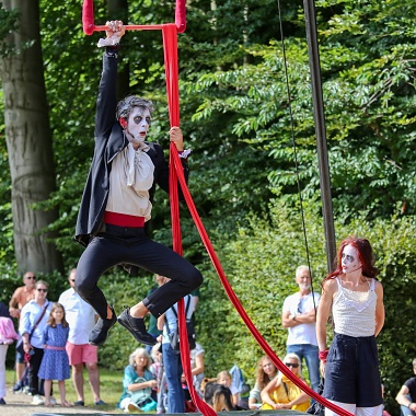 Kleines Fest - UTA Circ - No Matalàs ! Kleines Fest - UTA Circ - No Matalàs !