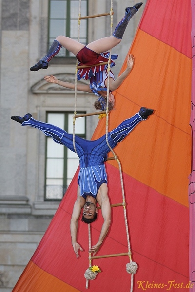 Circus_unARTiq__20130810_Lu_AKu__1739_0480x0720_01.jpg