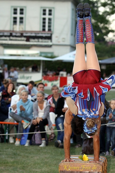 Circus_unARTiq__20130810_Lu_AKu__1745_0480x0720_01.jpg