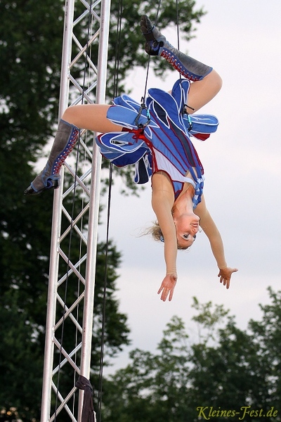 Circus_unARTiq__20130810_Lu_AKu__1757_0480x0720_01.jpg