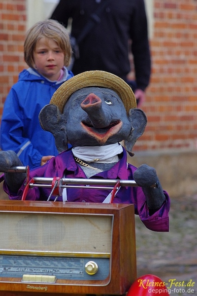 Jochen_der_Elefant__20120825_CL_Dep__0006_0480x0720_01.jpg