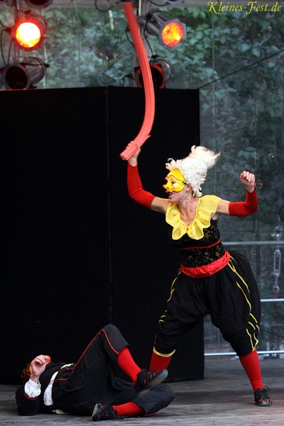 Acrobuffos__20110828_MB_AKu__6311_0480x0720.jpg