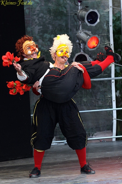 Acrobuffos__20110828_MB_AKu__6350_0480x0720.jpg