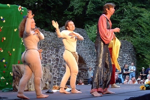 Theater Trek  20020809 Lu AKu  031 1920x1280