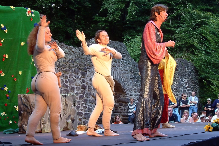 Theater_Trek__20020809_Lu_AKu__031_1920x1280.jpg