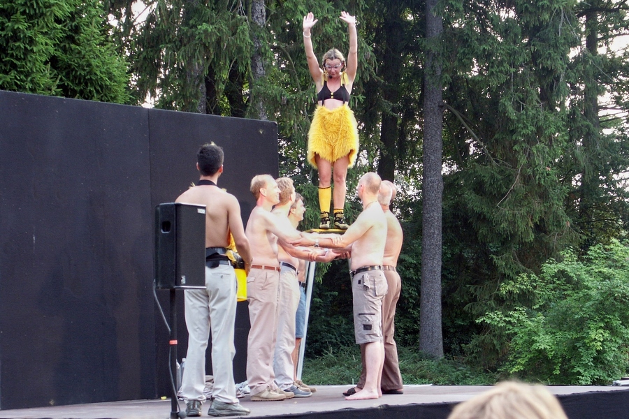 Shirlee_Sunflower__20030802_BP_AKu__051_1920x1280.jpg