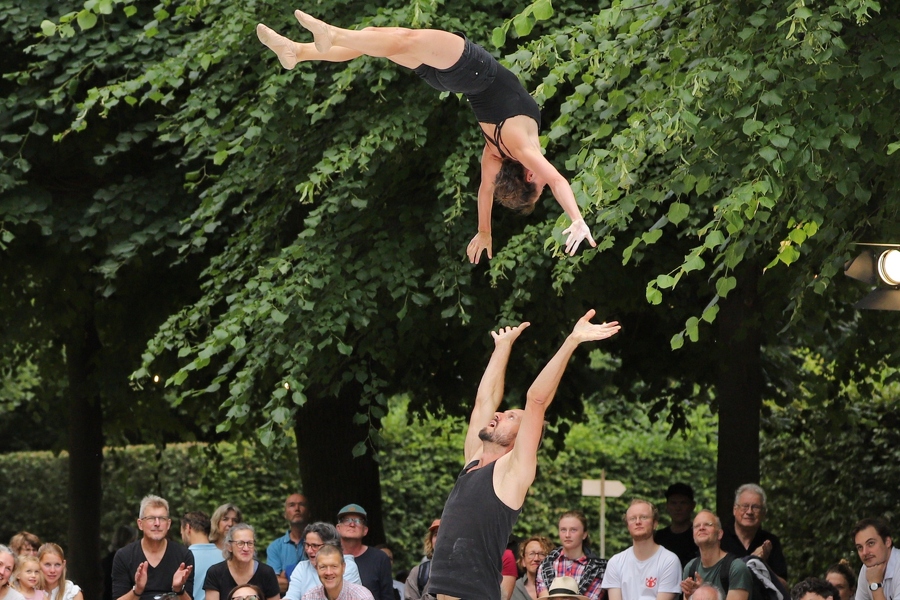 Chris_Iris__20250710_HH_Den__6576_1920x1280.jpg