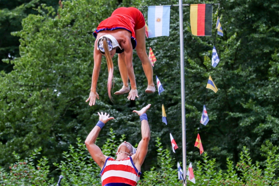 Duo_Un_Pie__20250802_Lu_TKu__2789_1920x1280.jpg