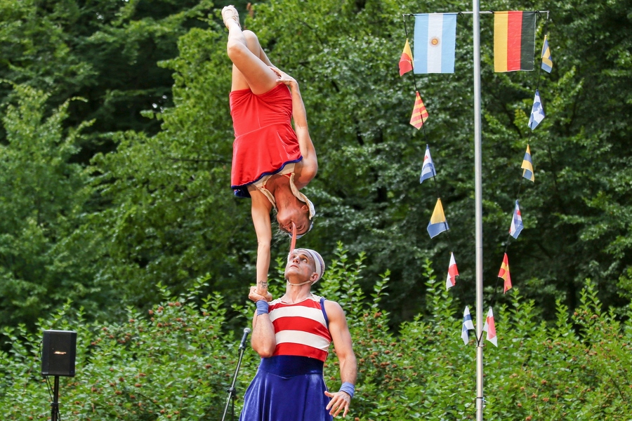 Duo_Un_Pie__20250802_Lu_TKu__2873_1920x1280.jpg