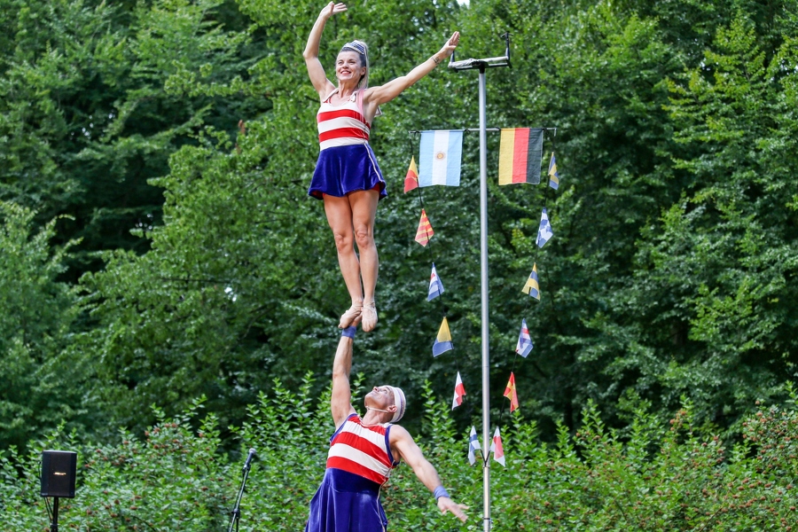 Duo_Un_Pie__20250802_Lu_TKu__2847_1920x1280.jpg