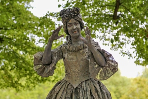 Nonsenso  20250708 HH Den  9118 1920x1280