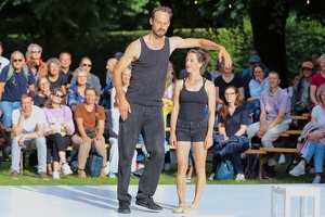 Chris Iris  20250710 HH Den  6613 1920x1280