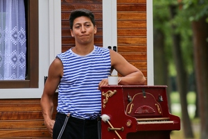 La Poesia  20250708 HH BKu  8082 1920x1280