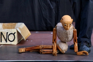 Di Filippo Marionette  20250726 BP BKu  1604 1920x1280