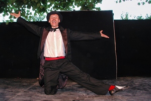 ComicTrust  2001xxxx HH AKu  0008 1920x1280