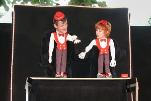 ComicTrust  2001xxxx HH AKu  0011 1920x1280