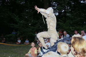 ComicTrust  20030808 Lu Den  4626 1920x1280