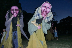 Standstill Theatre  20030809 Lu Den  005 1920x1280