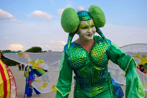 ArtTremondo  2004xxxx HH BWW  008 04a 1920x1280