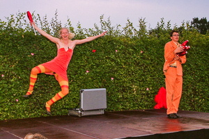 The Individuals  20040708 HH Den  026 1920x1280