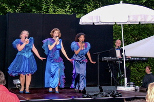 Womedy  20040718 HH AKu  005 1920x1280