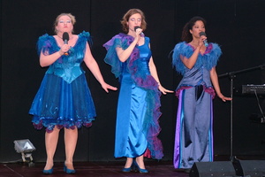 Womedy  20040718 HH AKu  004 1920x1280