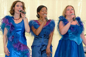 Womedy  20050703 Ch AKu  011 1920x1280