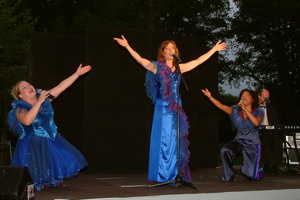 Womedy  20050827 CL Den  187 1920x1280