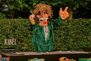 Laura Kibel  20050714 HH Den  030 1920x1280