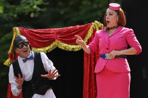 174 Strange Comedy  20260802 Lu Den  3484 1920x1280