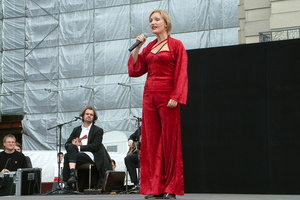 004   KF Begruessung Bencha Theater  20050812 Lu Den  133