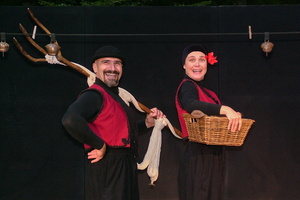 201   Two Hands Theatre  20050813 Lu AKu  224