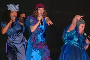 237   Womedy  20050812 Lu AKu  438