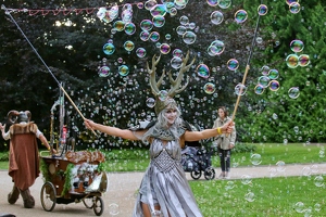 Bubble On Circus  20250725 BP BKu  0658 1920x1280