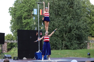 Duo Un Pie  20250726 BP Den  8459 1920x1280